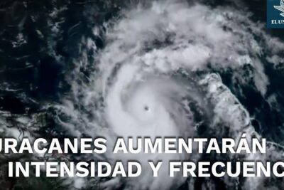 Fotografía satelital de un huracán con ojo definido que ilustra el impacto del cambio climatico