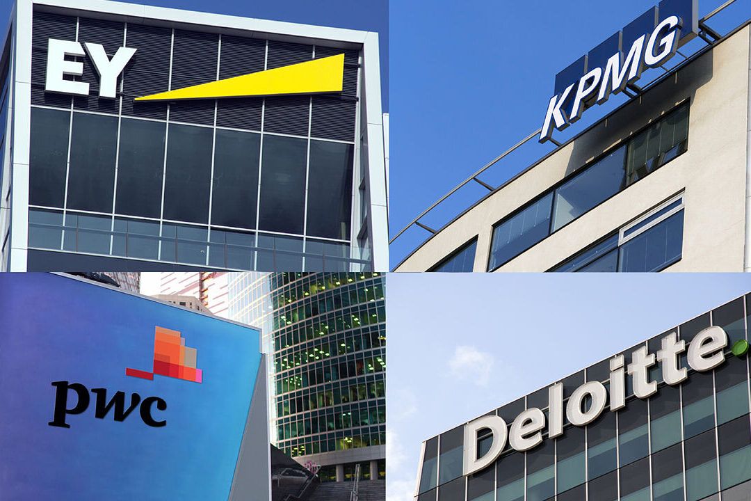 Logotipos de grandes firmas de auditoría en edificios, cometiste errores en tu declaracion de la renta con kpmg descubre las consecuencias