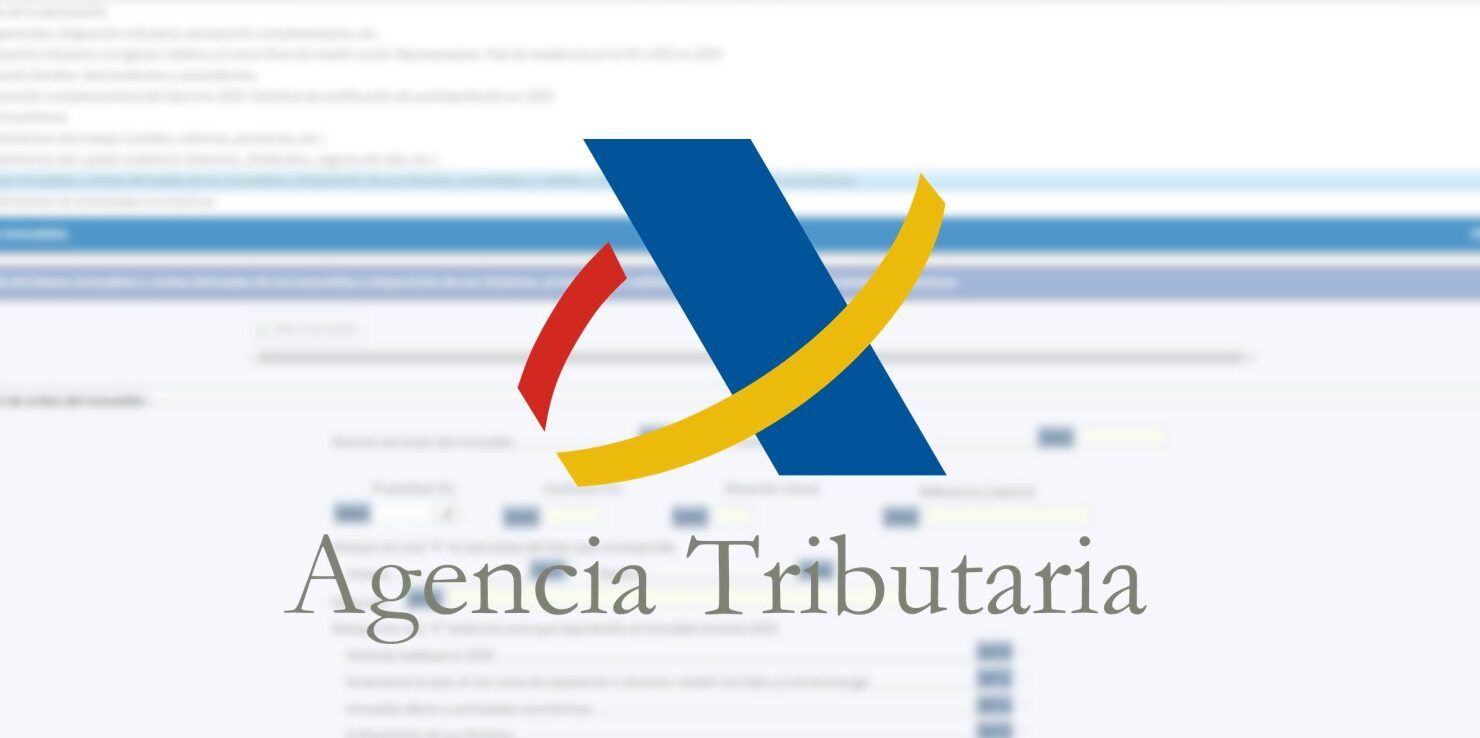 Logo de la Agencia Tributaria sobre un formulario digital borroso que representa las consecuencias de hacer mal la declaracion de la renta para no residentes