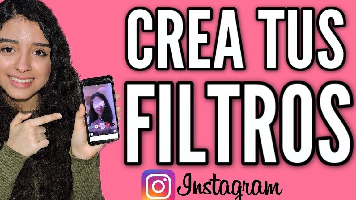 Persona señalando un móvil con efecto en pantalla y texto grande 'CREA TUS FILTROS' que muestra la frase descubre como crear filtros de instagram sin usar spark ar.