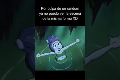 Personaje animado tipo sirena con cabello púrpura en el agua, brazos extendidos y expresión sorprendida con texto superior, descubre que comen en pokemon guia completa de la alimentacion en el mundo pokemon