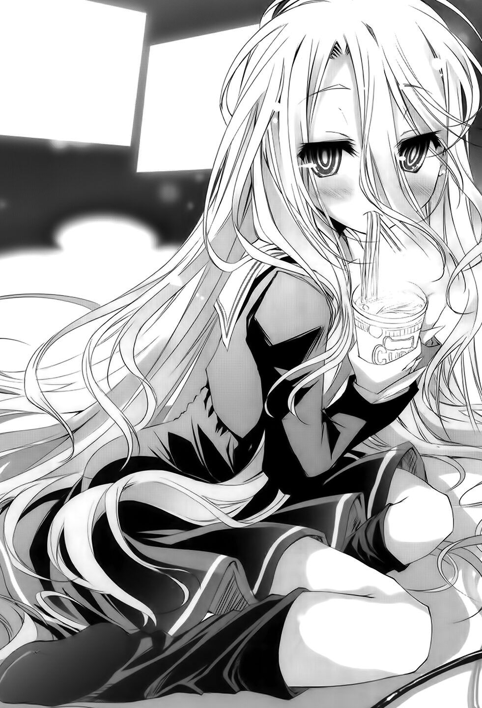 Chica de estilo anime con cabello largo bebiendo de un vaso mientras mira hacia el espectador, descubre que sucede al entrar en un agujero negro kenshi.