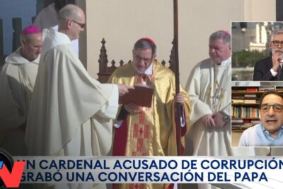 Ceremonia religiosa con cardenales, obispos y comentaristas en pantalla, descubriendo el significado profundo detras del nombre javier.
