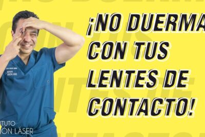 Profesional de salud señalando el ojo junto al mensaje 'No duermas con tus lentes de contacto', dormir lentillas 1