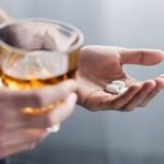 ¿Es peligroso combinar ibuprofeno y alcohol al 70? Descubre la respuesta aquí