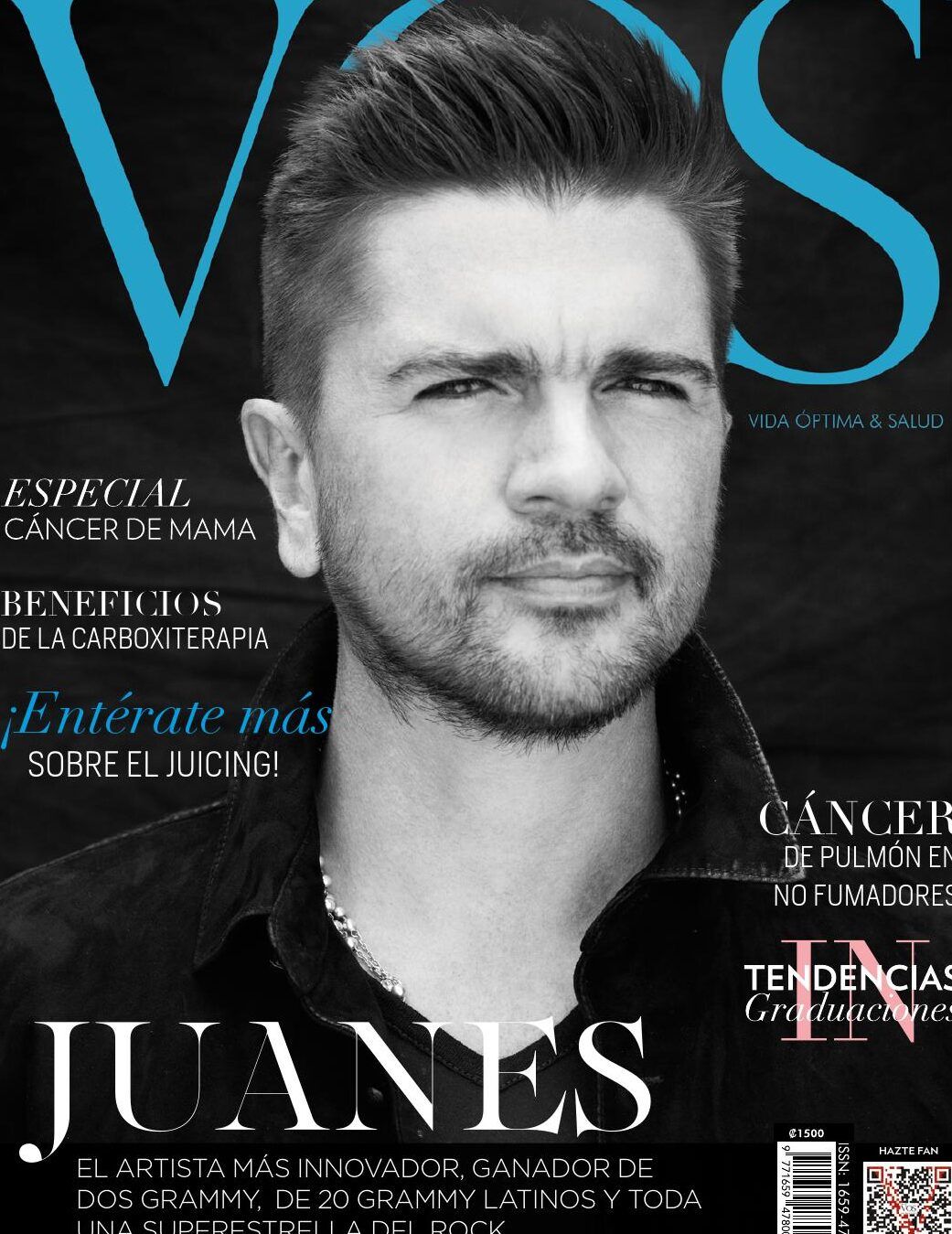 Primer plano en blanco y negro de un hombre con expresión seria y titulares de revista sobre salud, fumar con la garganta irritada descubre las consecuencias que nunca imaginaste