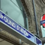 Guía completa para usar el metro en Londres zona 1: ¡No te pierdas ni un punto turístico!