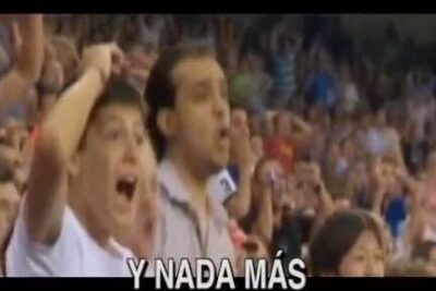 Aficionados en el estadio sorprendidos y celebrando mientras corean hala madrid