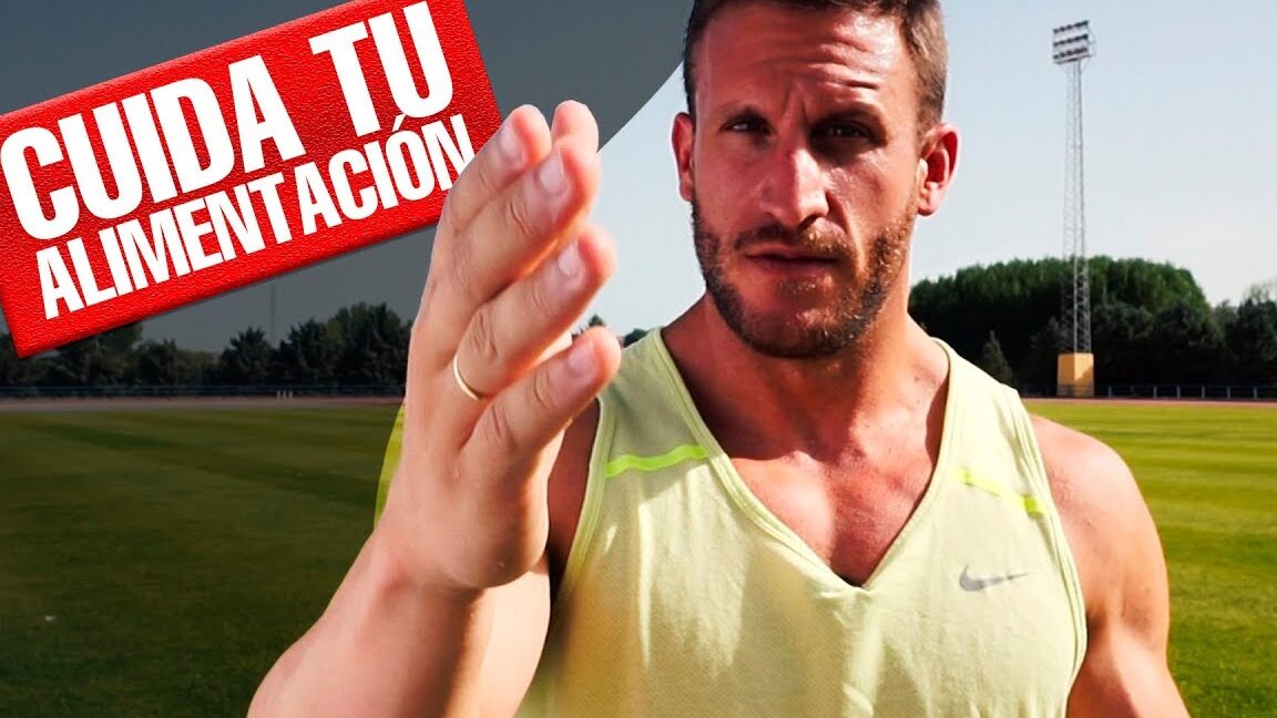 Atleta en pista señalando a cámara con mensaje sobre que comen los deportistas descubre la importancia de la nutricion en el rendimiento deportivo