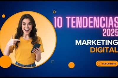 Que es el marketing digital en 2025: 10 tendencias clave y estrategias, miniatura que muestra a una mujer sonriente señalando su teléfono sobre un fondo azul con texto destacado