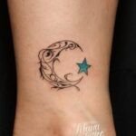 Significado del tatuaje de media luna y estrella: simbolismo y más