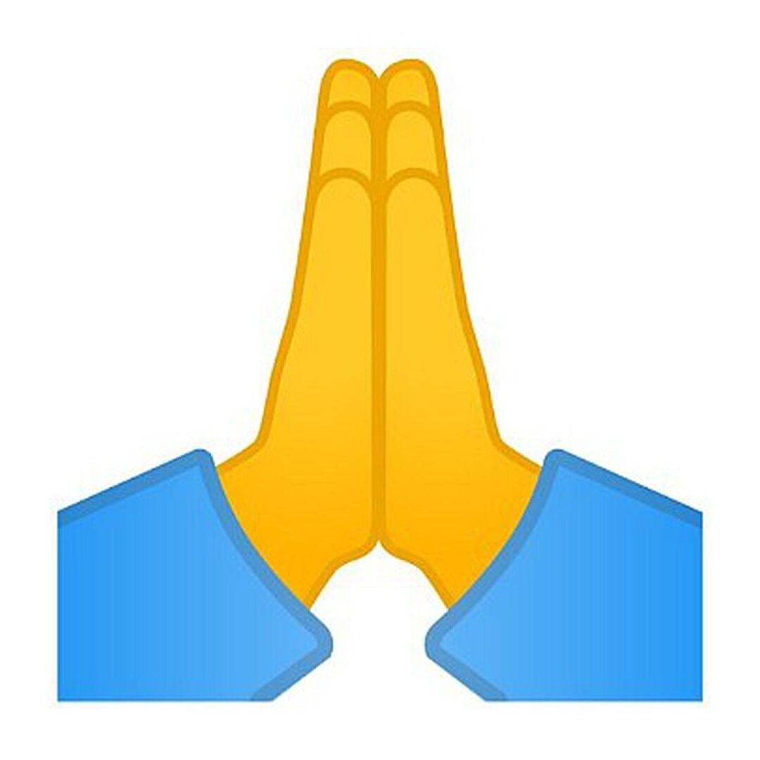 Manos amarillas juntas con mangas azules en posición de oración y agradecimiento, significado e interpretacion del emoji marca