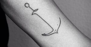 Significado y simbolismo del tatuaje de mar guia completa y relevante ancla minimalista en líneas finas sobre antebrazo