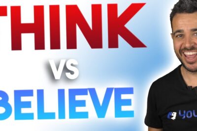 Miniatura comparativa con las palabras THINK y BELIEVE y una persona sonriente, perfecta para todo lo que necesitas saber sobre el significado de believe.