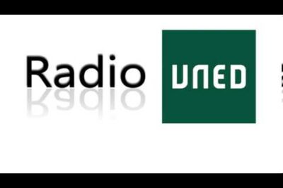 Logotipo minimalista con la palabra Radio y recuadro verde UNED xywpXdLHIYI